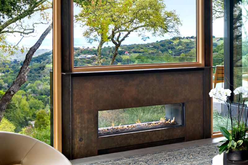 6 Features to Look for in an Indoor-Outdoor Fireplace